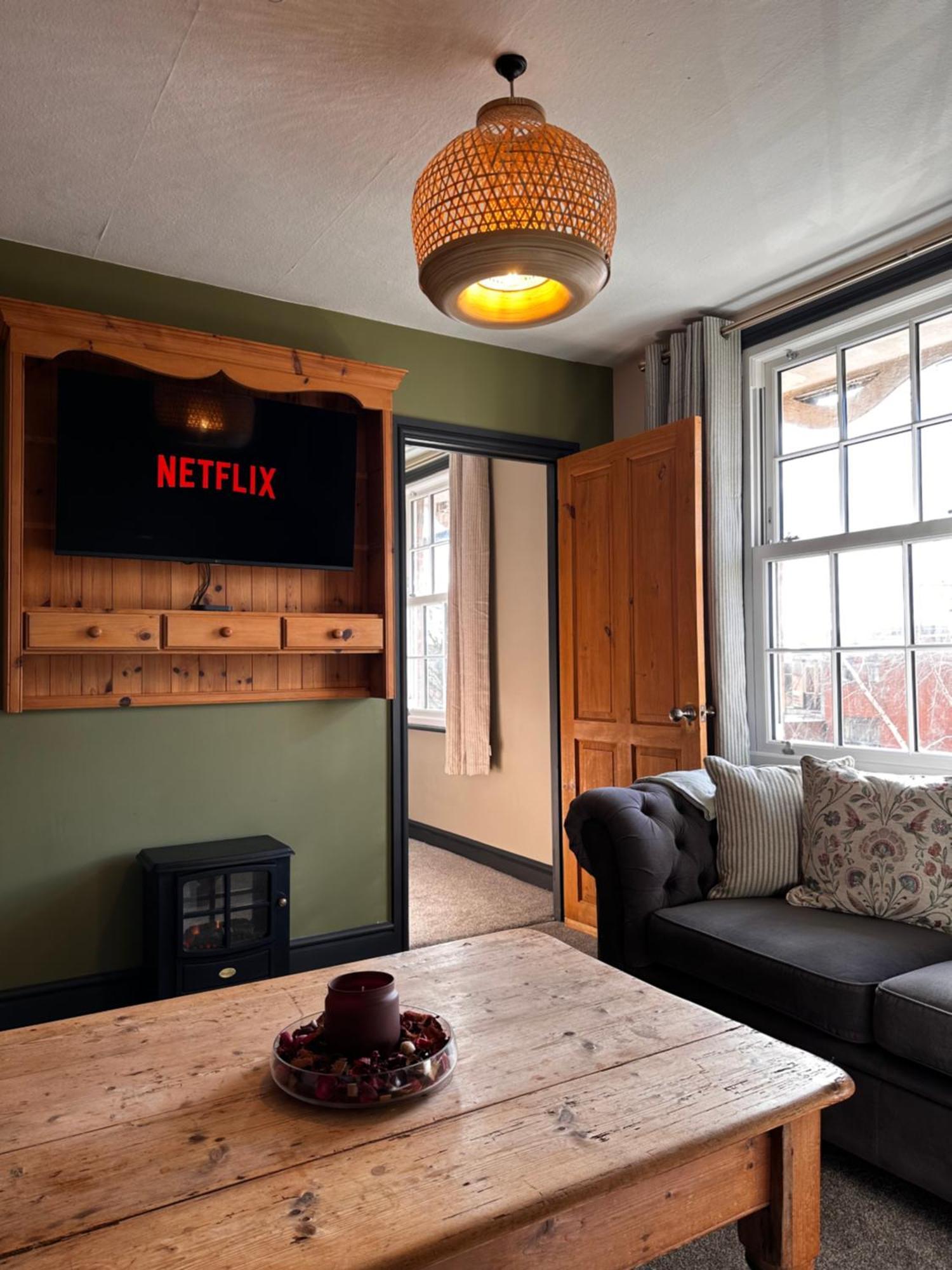 The Hideaway - Stratford Upon Avon - Central - Free Offstreet Parking - 2 Bedroom Luxury Apartment 外观 照片